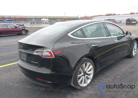 2020 Tesla Model 3 Long Range Dual Motor All-Wheel Drive z USA, uszkodzony, nr VIN 5YJ3E1EBXLF790878